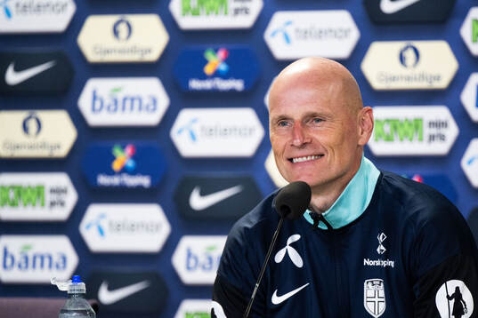 Head coach Ståle Solbakken of Norway