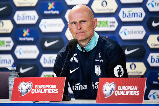 Head coach Ståle Solbakken of Norway
