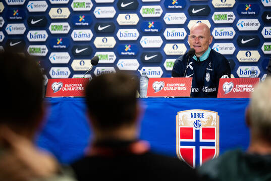 Head coach Ståle Solbakken of Norway