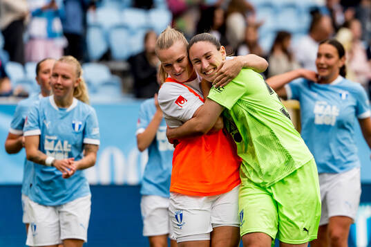 Malmö FFs målvakt Moa Öhman jublar