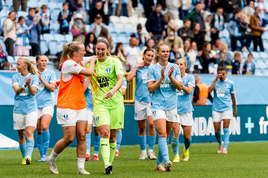 Malmö FFs supportrar jublar
