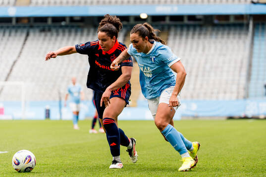 Djurgårdens Annika Svensson och Malmö FFs Isabella