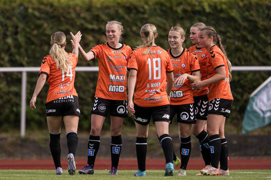 Kristianstads Katla Tryggvadottir jublar