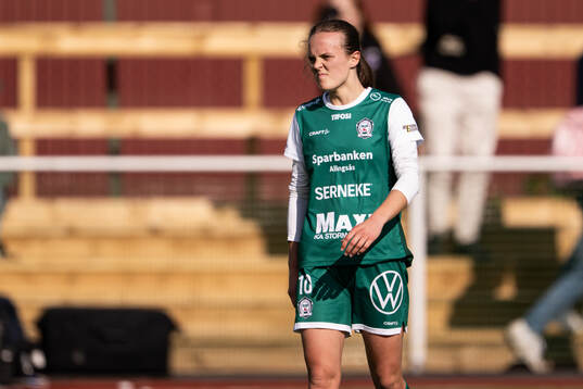 Alingsås Alma Öberg deppar
