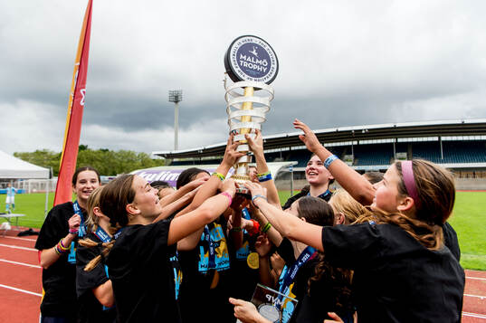 LA Breakers spelare jublar