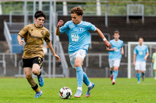 Real Sociedads Daniel Bustamante och Malmö FFs Maarrouf