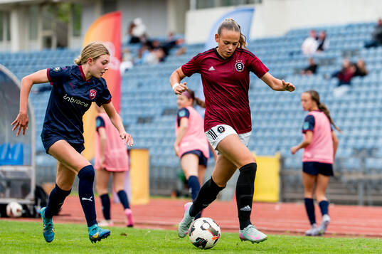 LA Breakers Elle Stromsborg och Sparta Prahas Tereza