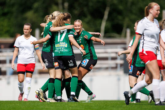 Varbergs spelare jublar