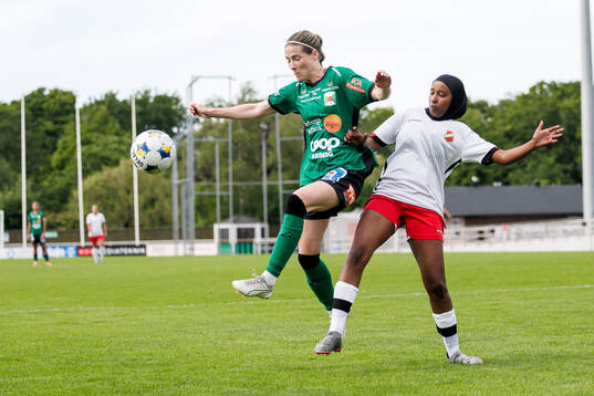 Varbergs Frida Johansson och Askims Raana Abdifatah
