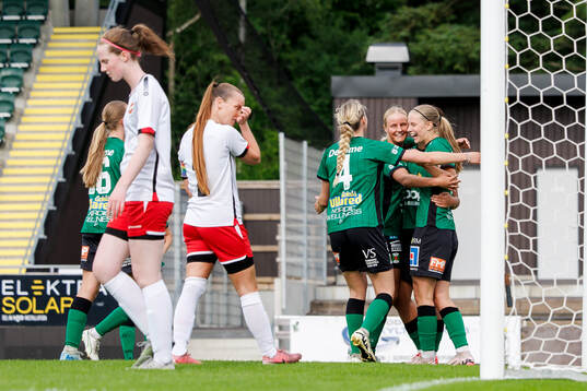 Varbergs spelare jublar