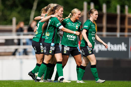 Varbergs spelare jublar