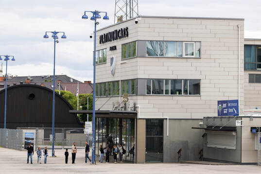 Exteriör vy av Platinumcars Arena