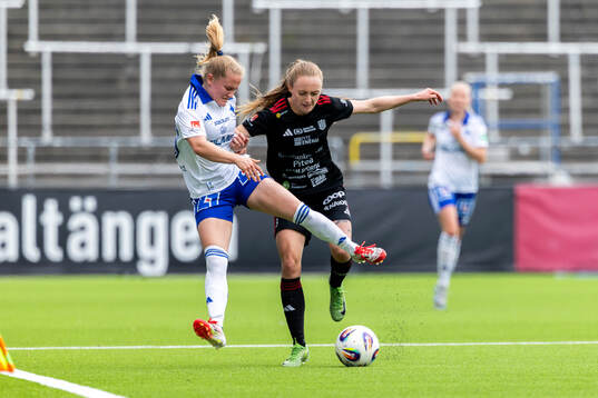IFK Norrköpings Dana Leskinen och Piteås Asla Johannesen