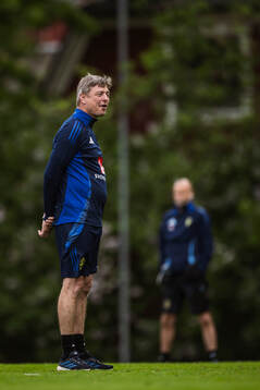 Head coach Jon Dahl Tomasson of the Swedish men's national