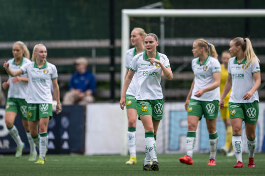 Hammarbys Smilla Vallotto deppar