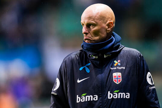 Head coach Ståle Solbakken of Norway
