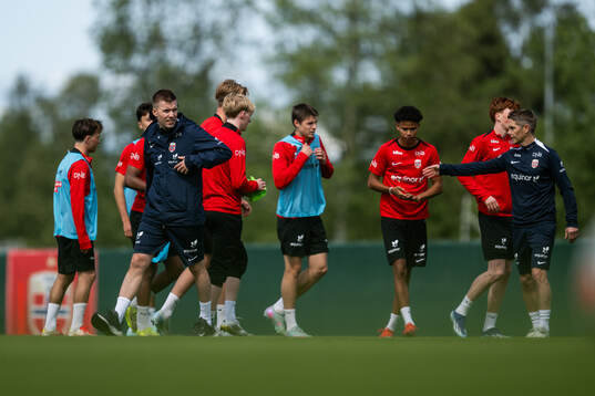 Head coach Even Sel of the Norwegian under-19 national