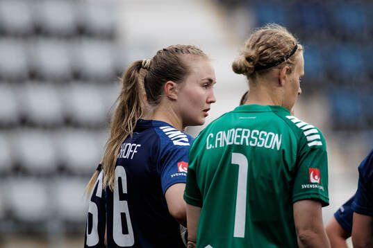 Linköpings Noor Eckhoff deppar