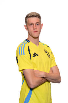 Alexander Bernhardsson of the Swedish men's national
