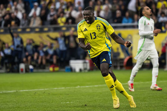 Ken Sema of Sweden celebrating his 3-0 goal