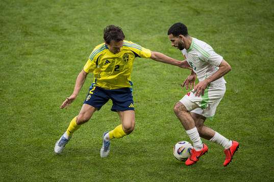 Hjalmar Ekdal of Sweden and Rayan Ait Nouri of Algeria
