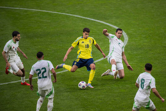 Yasin Ayari of Sweden and Aissa Mandi of Algeria