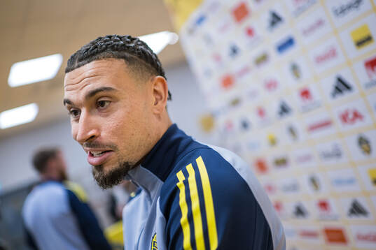 Jordan Larsson of Sweden
