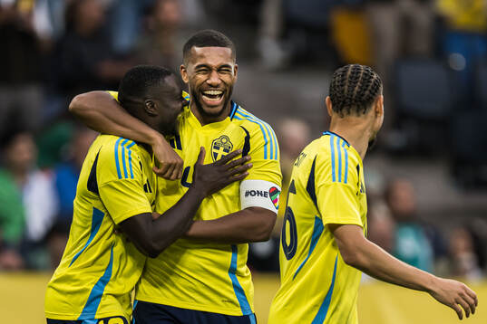 Ken Sema, Isak Hien, Jordan Larsson of Sweden celebrating
