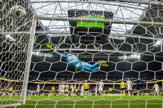 Anton Salétros of Sweden scores the 4-0 goal against