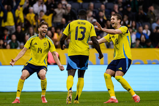 Anton Salétros , Ken Sema and Benjamin Nygren of Sweden