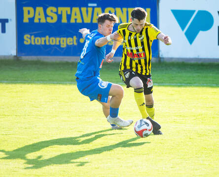IFK Hässleholms Elliot Pramberg i matchen i division 2