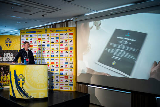 Peter Gerhardsson, head coach of the Swedish women's