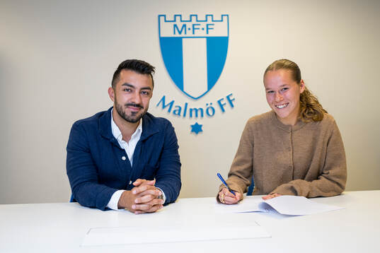 Malmö FFs sportchef Maxim Khalil presenterar Karoline
