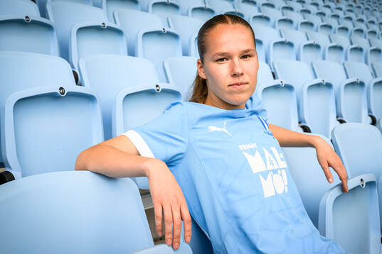 Malmö FF presenterar Karoline Olesen som ny spelare