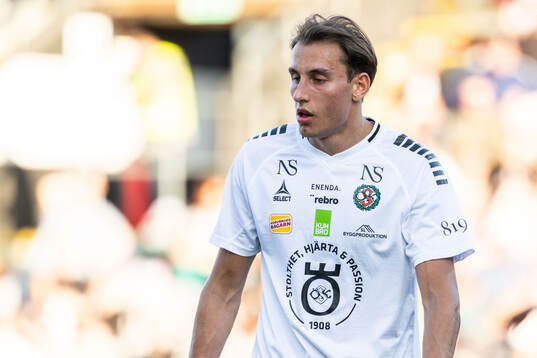 Örebros Melvin Bajrovic deppar