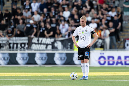 Örebros Karl Holmberg deppar