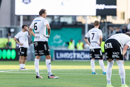 Örebros Melvin Bajrovic deppar