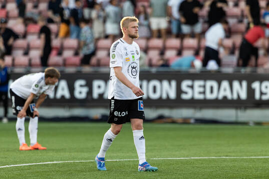 Örebros Karl Holmberg deppar