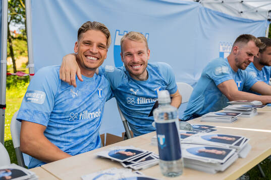 Jens Stryger Larsen och Oscar Lewicki vid en