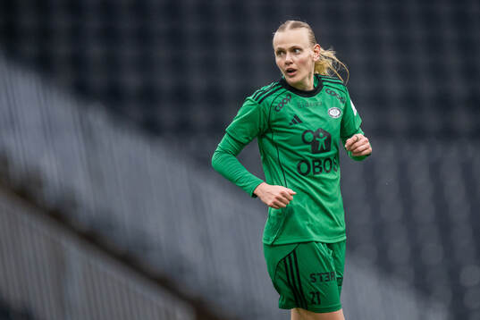 Karina Sævik of Vålerenga celebrates