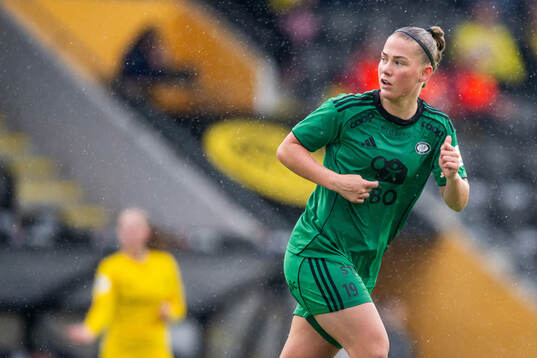 Sædis Run Heidarsdottir of Vålerenga