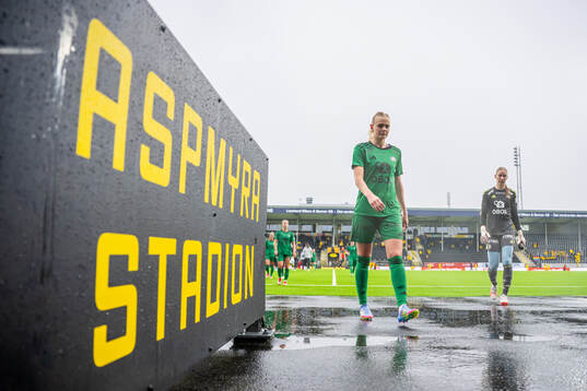 Karina Sævik of Vålerenga at half-time