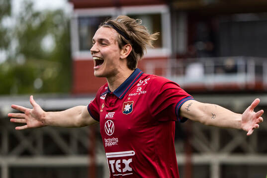 Örgrytes Noah Christoffersson jublar