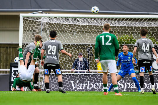 Varbergs Jesper Jonasson Westermark gör 1-0