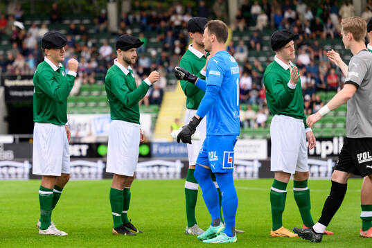 Varbergs Oliver Alfonsi och Emil Hellman vid lineup