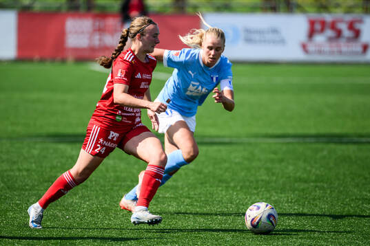 Piteås Emily Gray och Malmö FFs Nellie Lilja