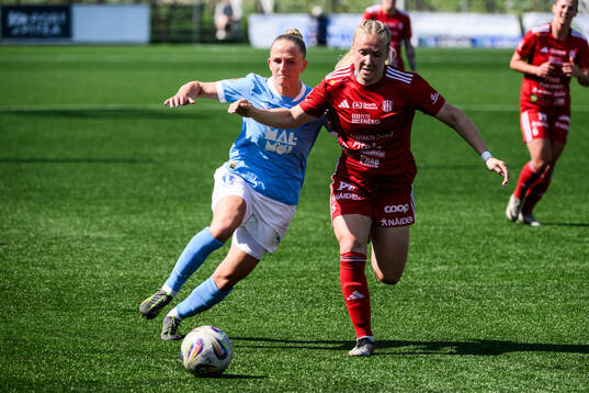 Malmö FFs Tuva Skoog och Piteås Maggy Henschler