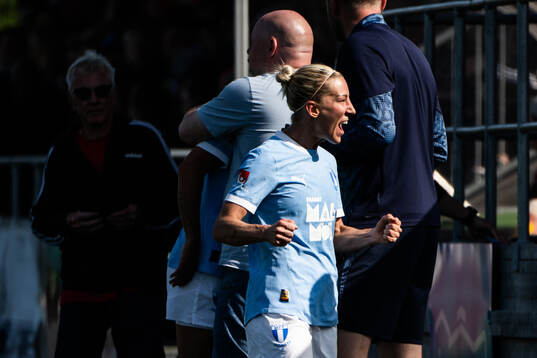 Malmö FFs Mia Persson jublar