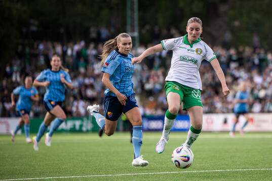 Hammarbys Smilla Vallotto och Djurgårdens Ebba Hed