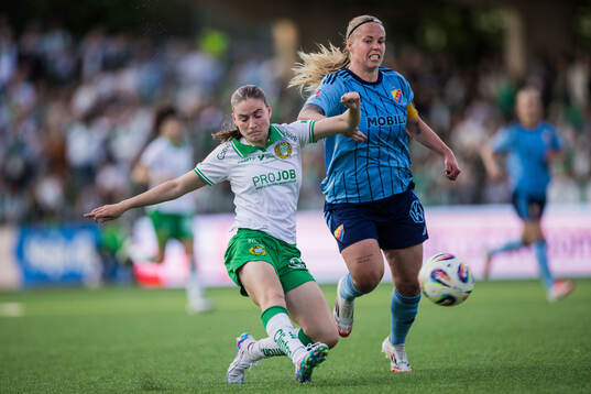 Hammarbys Smilla Vallotto och Djurgårdens Therese Åsland